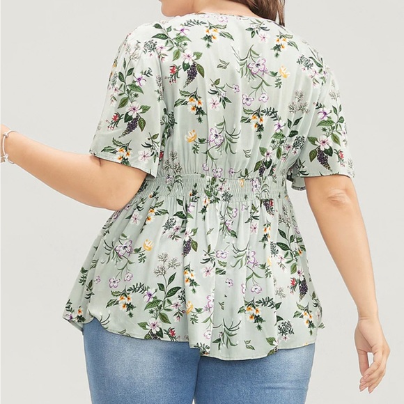 Floral Print Half Zipper Shirred Ruffles Blouse - Picture 2 of 3